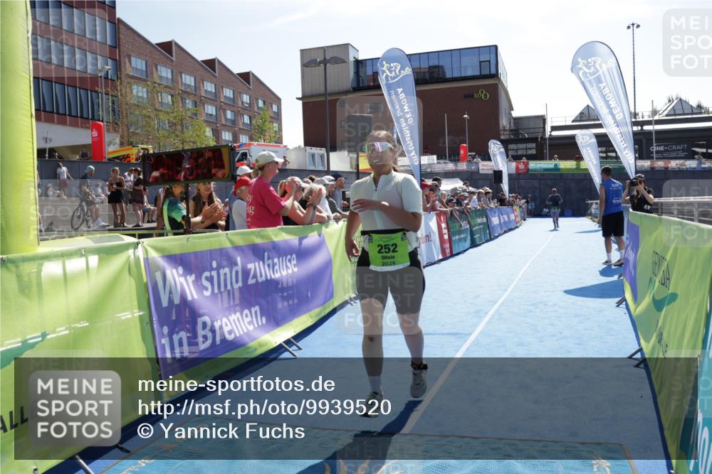 09.08.2026 - GEWOBA Citytriathlon Bremen Yannick Fuchs http://msf.ph/oto/9939520 09.08.2026 15:32:37 Ziel 252 meine-sportfotos.de