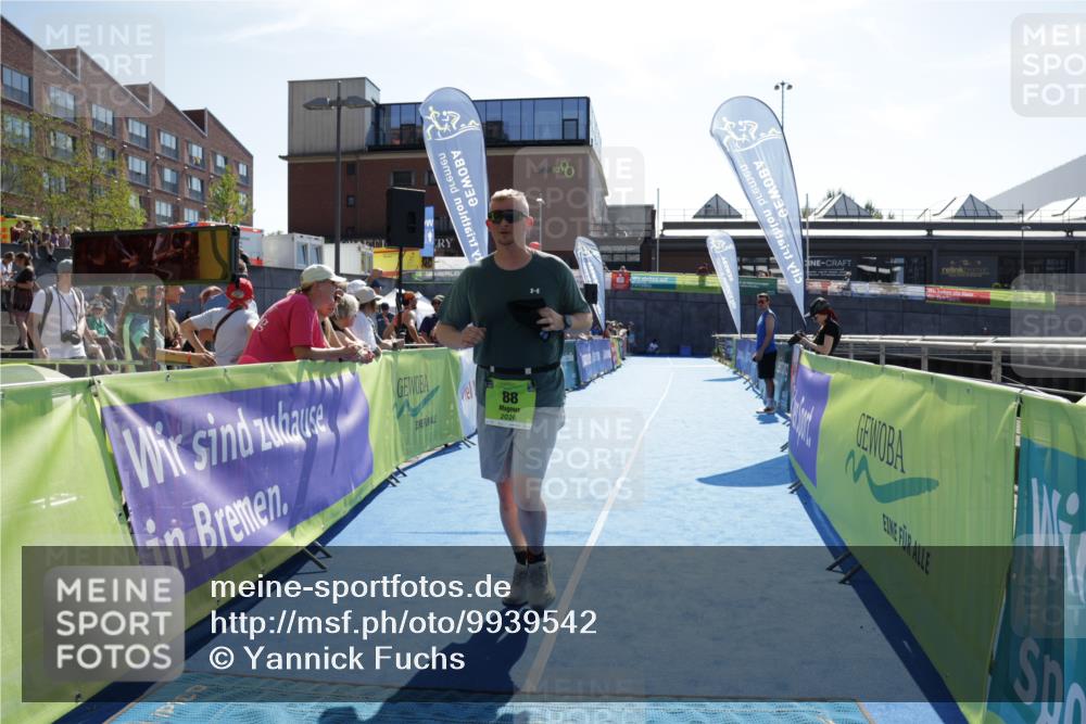 09.08.2026 - GEWOBA Citytriathlon Bremen Yannick Fuchs http://msf.ph/oto/9939542 09.08.2026 15:32:44 Ziel 88 meine-sportfotos.de