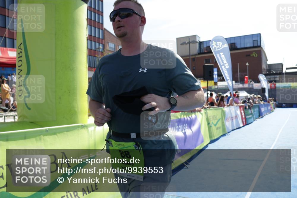 09.08.2026 - GEWOBA Citytriathlon Bremen Yannick Fuchs http://msf.ph/oto/9939553 09.08.2026 15:32:45 Ziel 88 meine-sportfotos.de
