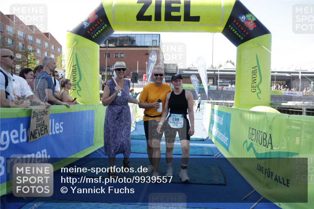 09.08.2026 - GEWOBA Citytriathlon Bremen Yannick Fuchs http://msf.ph/oto/9939557 09.08.2026 11:50:47 Ziel 199 meine-sportfotos.de