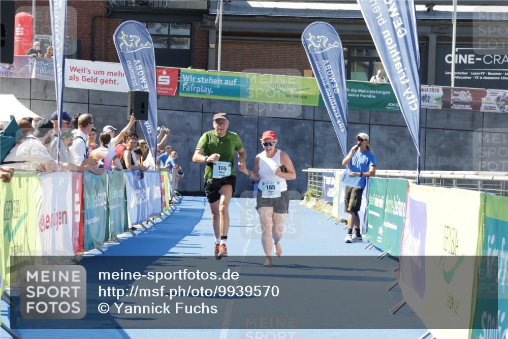 09.08.2026 - GEWOBA Citytriathlon Bremen Yannick Fuchs http://msf.ph/oto/9939570 09.08.2026 11:50:58 Ziel 165 meine-sportfotos.de