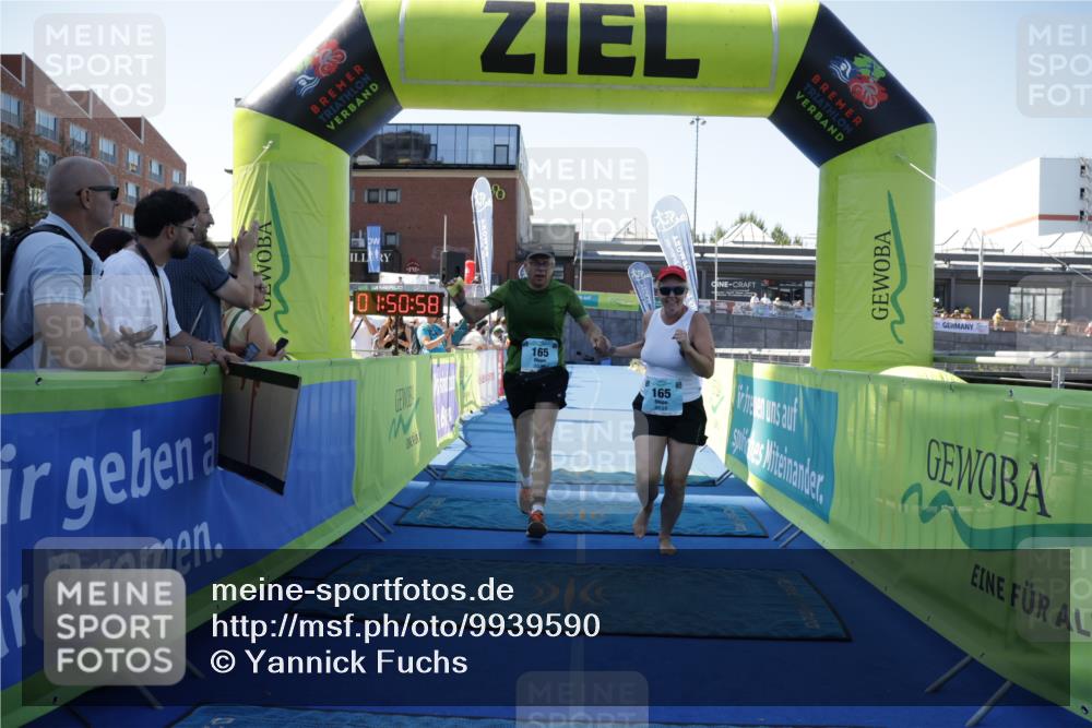 09.08.2026 - GEWOBA Citytriathlon Bremen Yannick Fuchs http://msf.ph/oto/9939590 09.08.2026 11:51:02 Ziel 165 meine-sportfotos.de