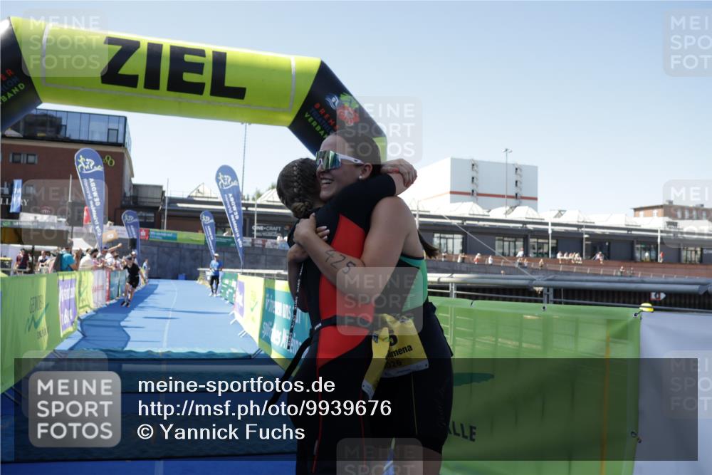 09.08.2026 - GEWOBA Citytriathlon Bremen Yannick Fuchs http://msf.ph/oto/9939676 09.08.2026 11:51:31 Ziel 435 meine-sportfotos.de