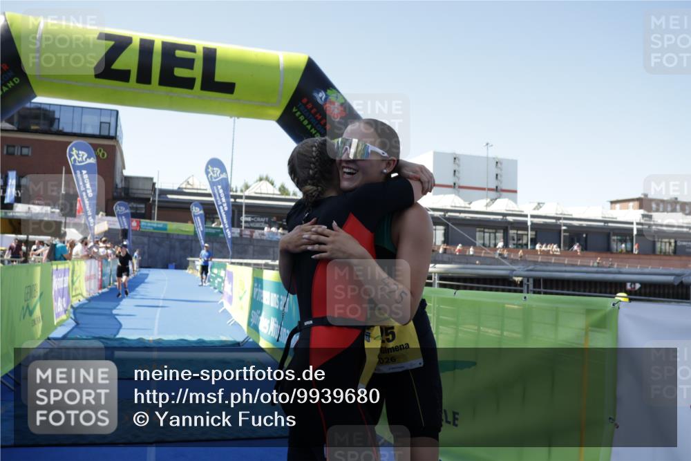 09.08.2026 - GEWOBA Citytriathlon Bremen Yannick Fuchs http://msf.ph/oto/9939680 09.08.2026 11:51:31 Ziel 435 meine-sportfotos.de