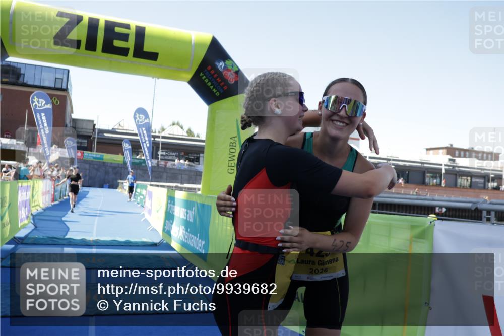 09.08.2026 - GEWOBA Citytriathlon Bremen Yannick Fuchs http://msf.ph/oto/9939682 09.08.2026 11:51:32 Ziel 435 meine-sportfotos.de