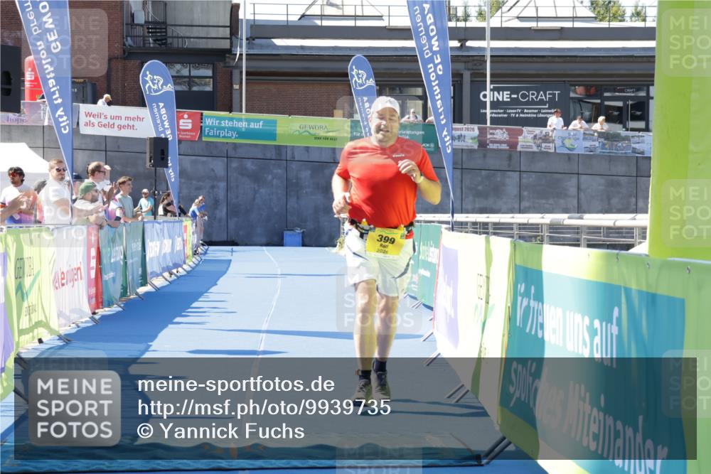 09.08.2026 - GEWOBA Citytriathlon Bremen Yannick Fuchs http://msf.ph/oto/9939735 09.08.2026 11:52:21 Ziel 399 meine-sportfotos.de