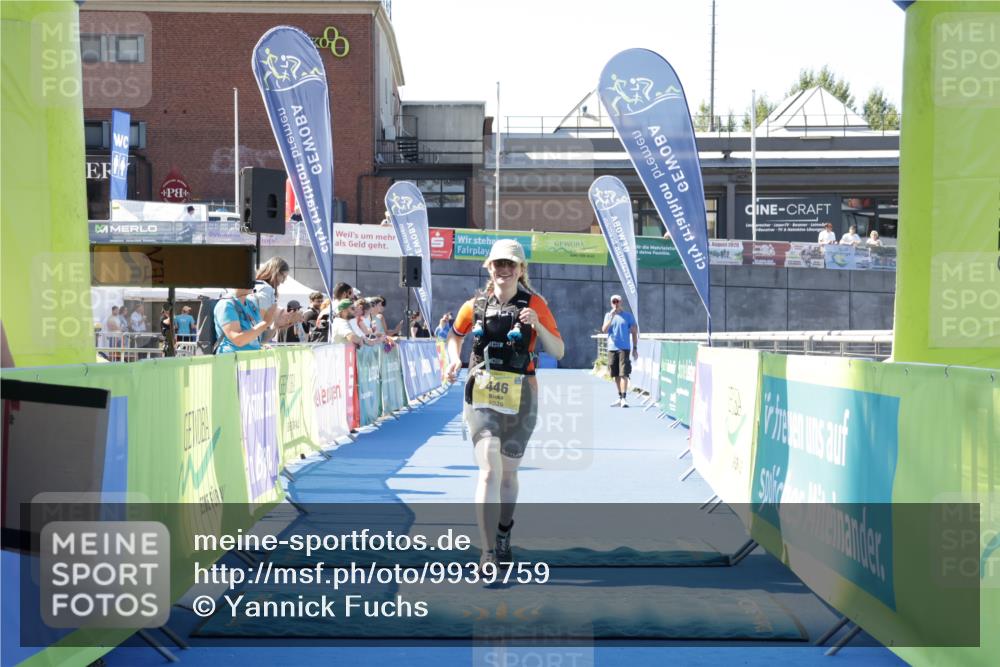 09.08.2026 - GEWOBA Citytriathlon Bremen Yannick Fuchs http://msf.ph/oto/9939759 09.08.2026 11:53:38 Ziel 446 meine-sportfotos.de
