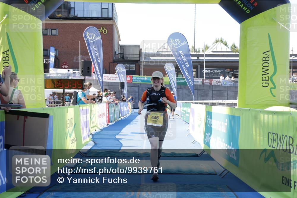 09.08.2026 - GEWOBA Citytriathlon Bremen Yannick Fuchs http://msf.ph/oto/9939761 09.08.2026 11:53:39 Ziel 446 meine-sportfotos.de