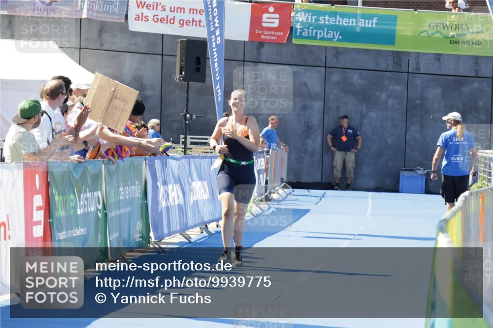 09.08.2026 - GEWOBA Citytriathlon Bremen Yannick Fuchs http://msf.ph/oto/9939775 09.08.2026 11:54:03 Ziel 490 meine-sportfotos.de