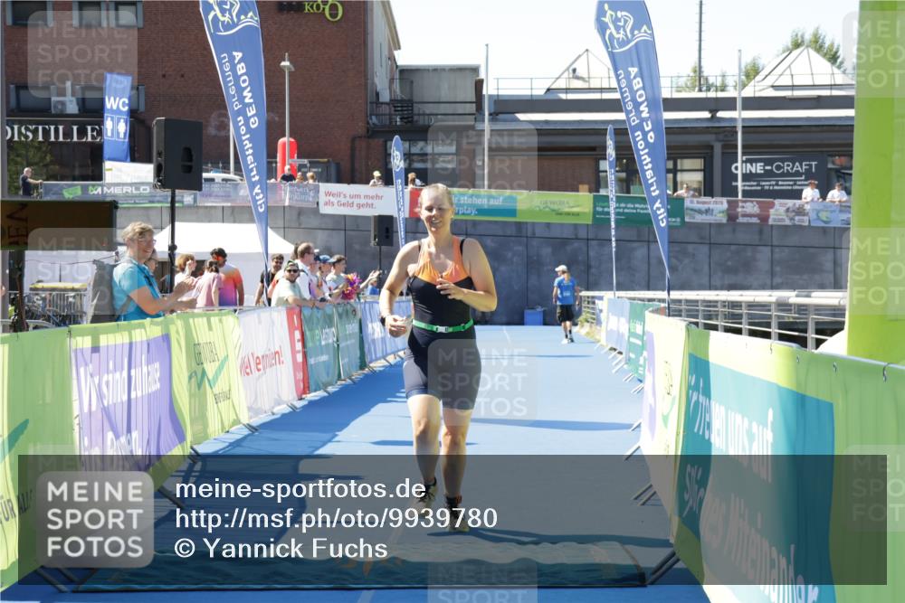 09.08.2026 - GEWOBA Citytriathlon Bremen Yannick Fuchs http://msf.ph/oto/9939780 09.08.2026 11:54:08 Ziel 490 meine-sportfotos.de