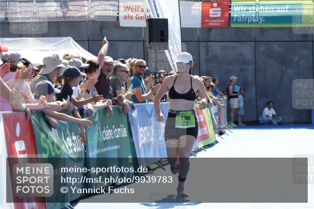 09.08.2026 - GEWOBA Citytriathlon Bremen Yannick Fuchs http://msf.ph/oto/9939783 09.08.2026 15:33:57 Ziel 190 meine-sportfotos.de