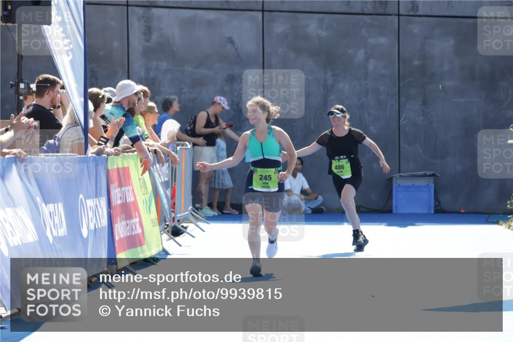 09.08.2026 - GEWOBA Citytriathlon Bremen Yannick Fuchs http://msf.ph/oto/9939815 09.08.2026 15:34:18 Ziel  meine-sportfotos.de