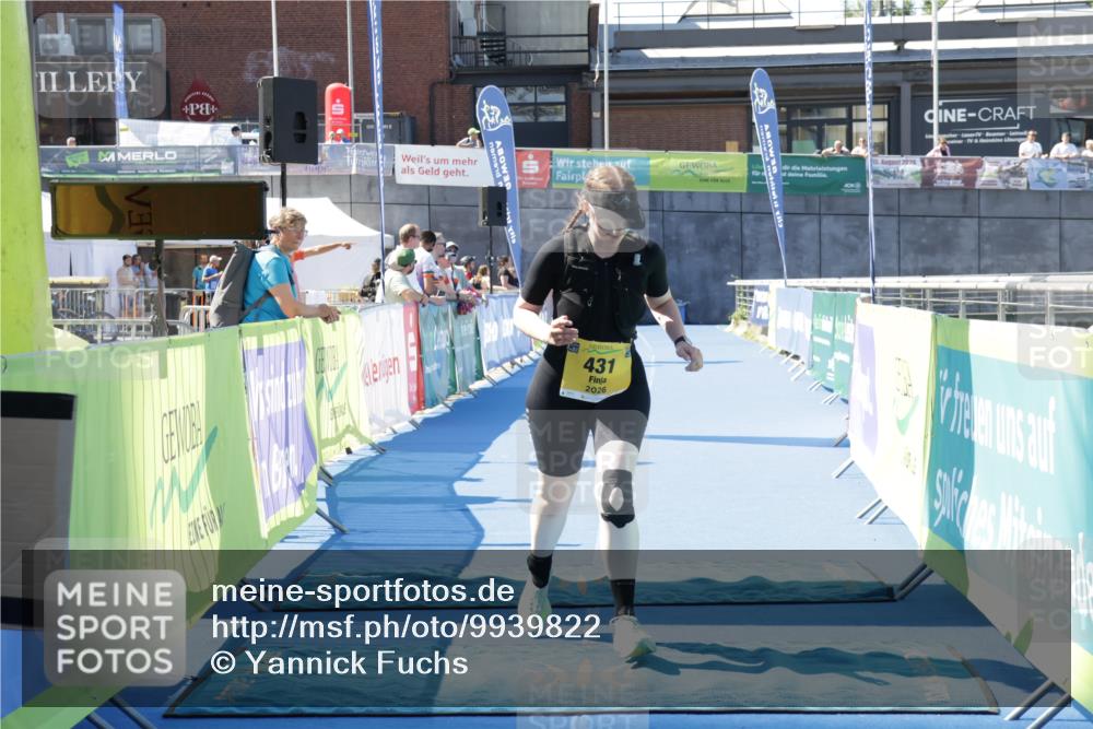 09.08.2026 - GEWOBA Citytriathlon Bremen Yannick Fuchs http://msf.ph/oto/9939822 09.08.2026 11:55:02 Ziel 431 meine-sportfotos.de