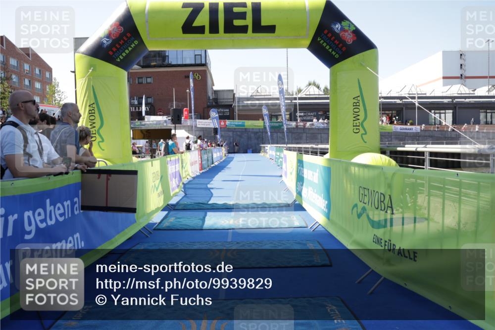 09.08.2026 - GEWOBA Citytriathlon Bremen Yannick Fuchs http://msf.ph/oto/9939829 09.08.2026 11:55:10 Ziel  meine-sportfotos.de