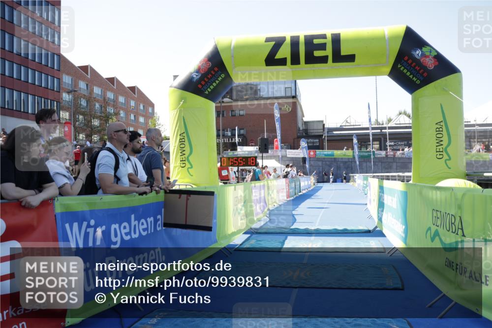 09.08.2026 - GEWOBA Citytriathlon Bremen Yannick Fuchs http://msf.ph/oto/9939831 09.08.2026 11:55:22 Ziel  meine-sportfotos.de