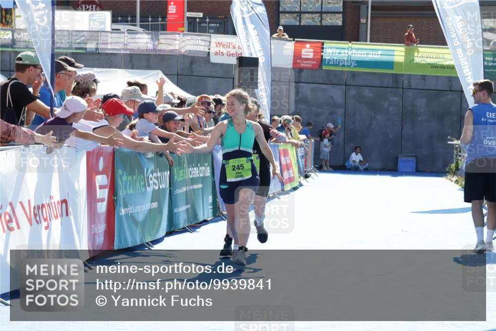 09.08.2026 - GEWOBA Citytriathlon Bremen Yannick Fuchs http://msf.ph/oto/9939841 09.08.2026 15:34:23 Ziel 245, 486 meine-sportfotos.de