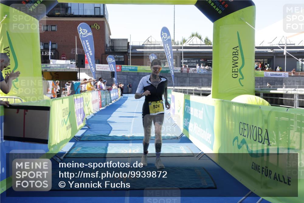 09.08.2026 - GEWOBA Citytriathlon Bremen Yannick Fuchs http://msf.ph/oto/9939872 09.08.2026 11:56:43 Ziel 524 meine-sportfotos.de