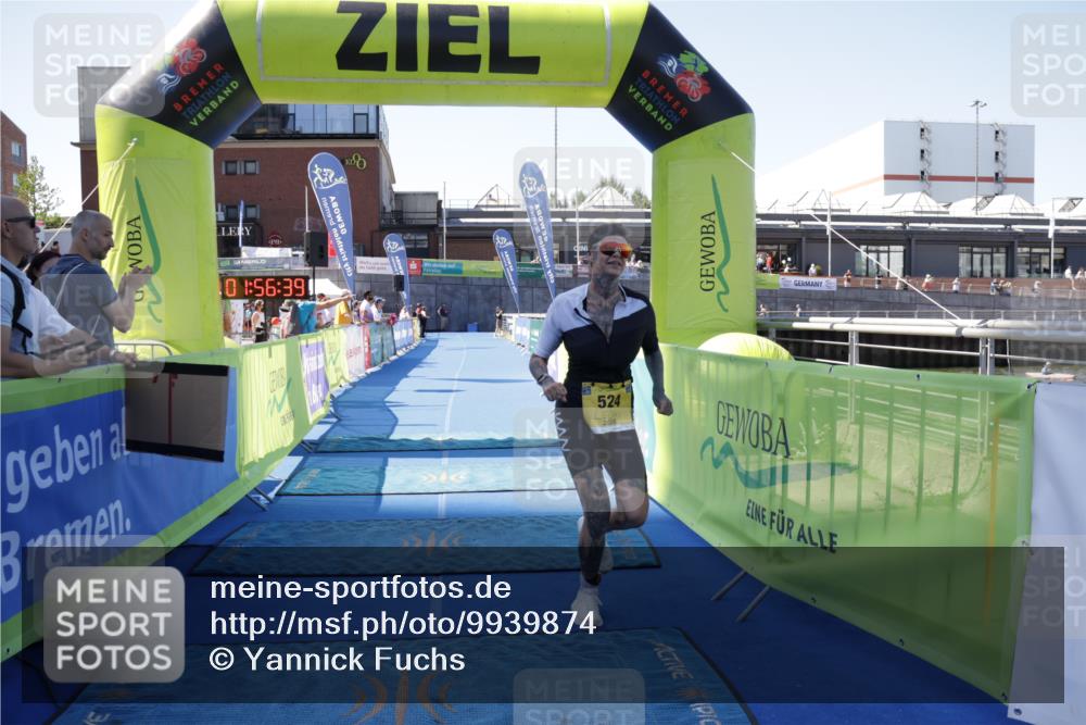 09.08.2026 - GEWOBA Citytriathlon Bremen Yannick Fuchs http://msf.ph/oto/9939874 09.08.2026 11:56:44 Ziel 524 meine-sportfotos.de