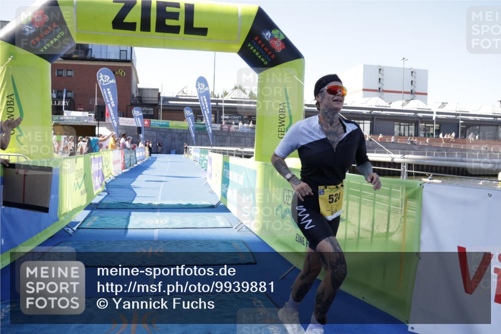 09.08.2026 - GEWOBA Citytriathlon Bremen Yannick Fuchs http://msf.ph/oto/9939881 09.08.2026 11:56:44 Ziel 524 meine-sportfotos.de