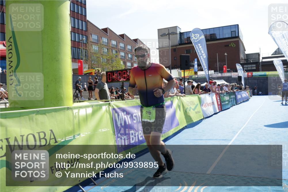 09.08.2026 - GEWOBA Citytriathlon Bremen Yannick Fuchs http://msf.ph/oto/9939895 09.08.2026 15:34:44 Ziel 426 meine-sportfotos.de
