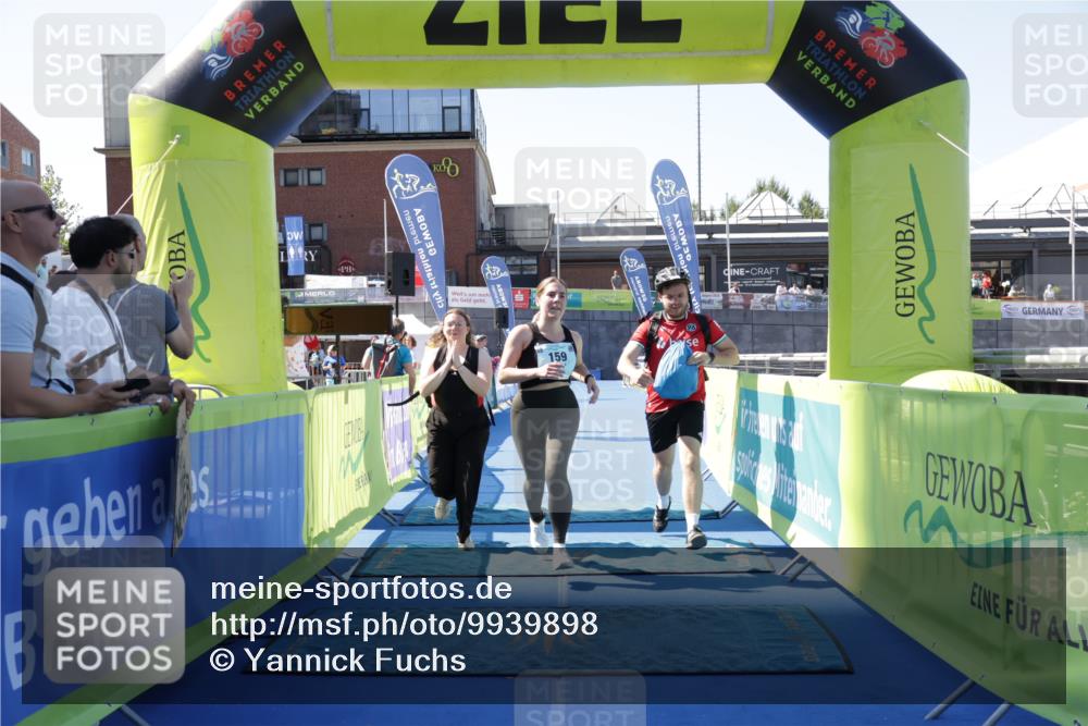 09.08.2026 - GEWOBA Citytriathlon Bremen Yannick Fuchs http://msf.ph/oto/9939898 09.08.2026 11:57:00 Ziel 159, 512 meine-sportfotos.de