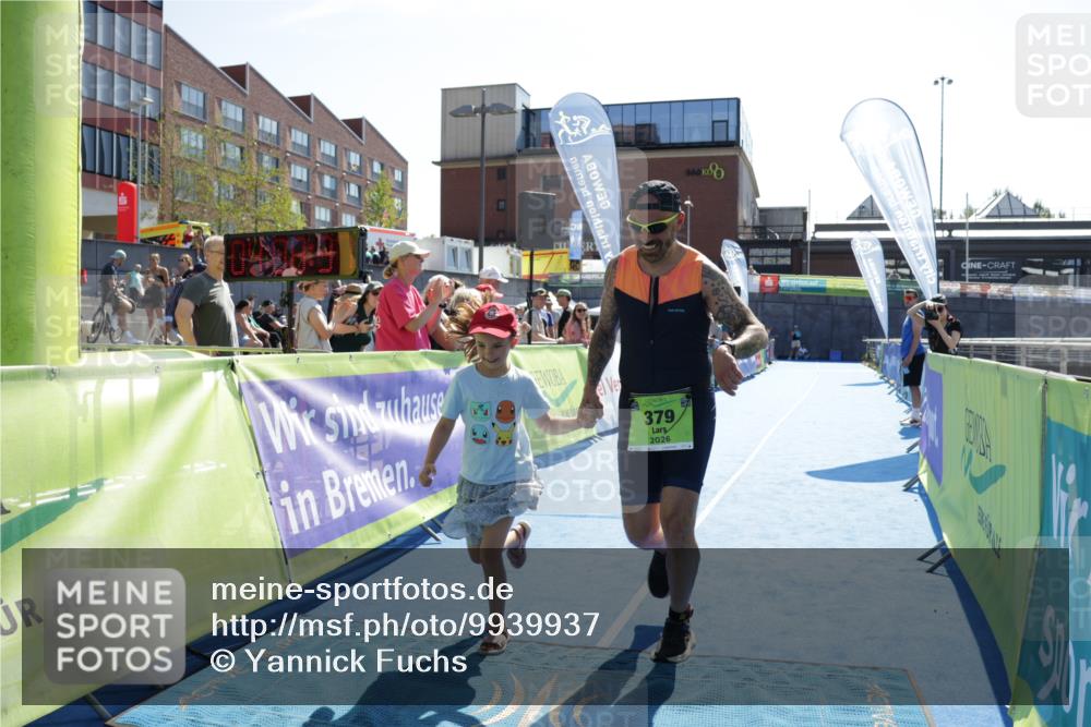 09.08.2026 - GEWOBA Citytriathlon Bremen Yannick Fuchs http://msf.ph/oto/9939937 09.08.2026 15:35:00 Ziel 379 meine-sportfotos.de