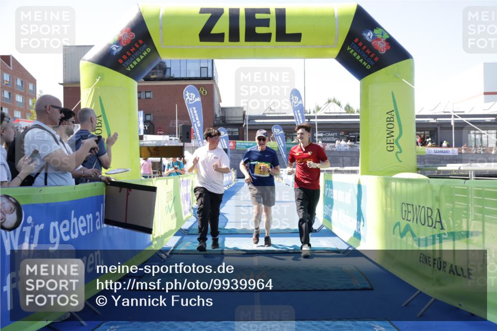 09.08.2026 - GEWOBA Citytriathlon Bremen Yannick Fuchs http://msf.ph/oto/9939964 09.08.2026 11:57:36 Ziel 420 meine-sportfotos.de
