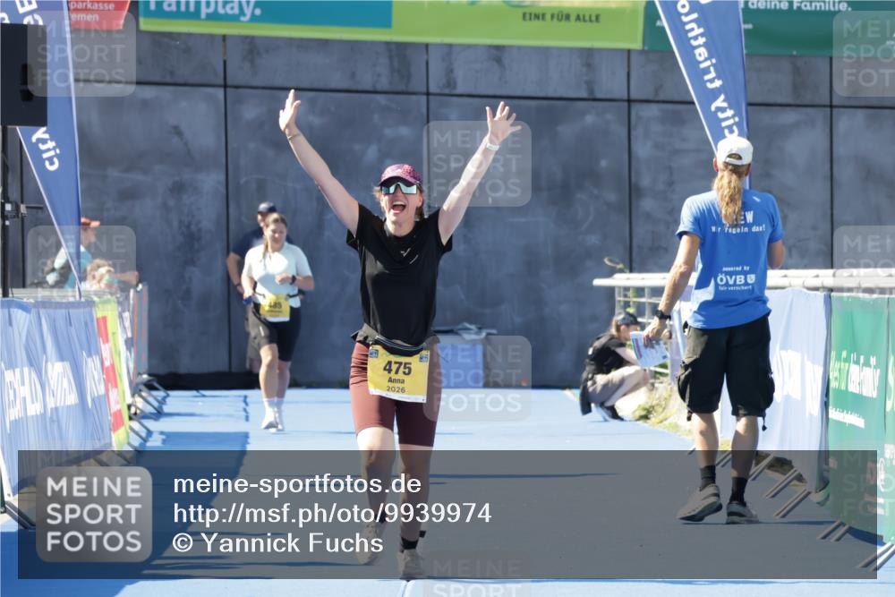 09.08.2026 - GEWOBA Citytriathlon Bremen Yannick Fuchs http://msf.ph/oto/9939974 09.08.2026 11:58:06 Ziel 475 meine-sportfotos.de