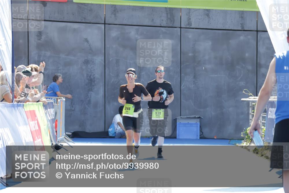 09.08.2026 - GEWOBA Citytriathlon Bremen Yannick Fuchs http://msf.ph/oto/9939980 09.08.2026 15:35:25 Ziel 464 meine-sportfotos.de