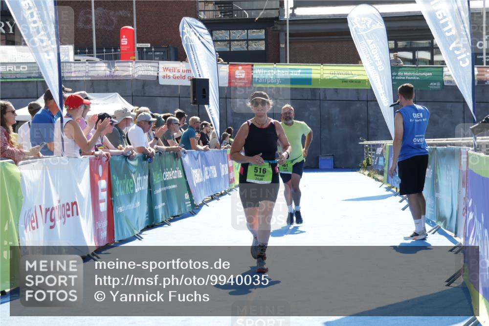 09.08.2026 - GEWOBA Citytriathlon Bremen Yannick Fuchs http://msf.ph/oto/9940035 09.08.2026 15:35:45 Ziel 461, 516 meine-sportfotos.de
