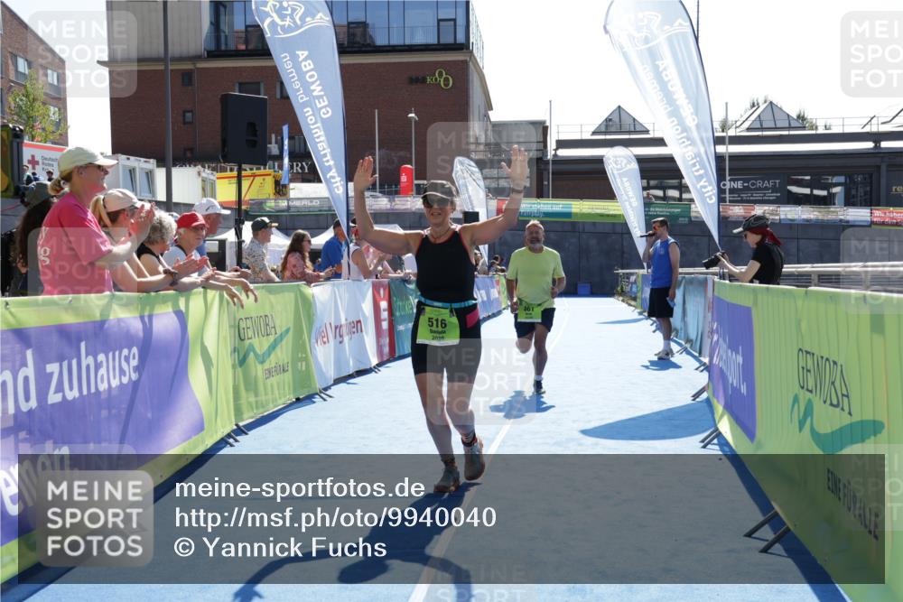 09.08.2026 - GEWOBA Citytriathlon Bremen Yannick Fuchs http://msf.ph/oto/9940040 09.08.2026 15:35:47 Ziel 461, 516 meine-sportfotos.de