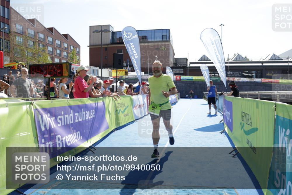 09.08.2026 - GEWOBA Citytriathlon Bremen Yannick Fuchs http://msf.ph/oto/9940050 09.08.2026 15:35:49 Ziel 461, 516 meine-sportfotos.de