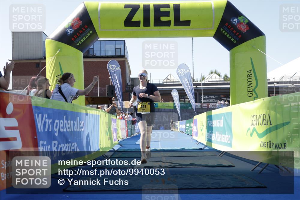 09.08.2026 - GEWOBA Citytriathlon Bremen Yannick Fuchs http://msf.ph/oto/9940053 09.08.2026 12:01:38 Ziel 441 meine-sportfotos.de