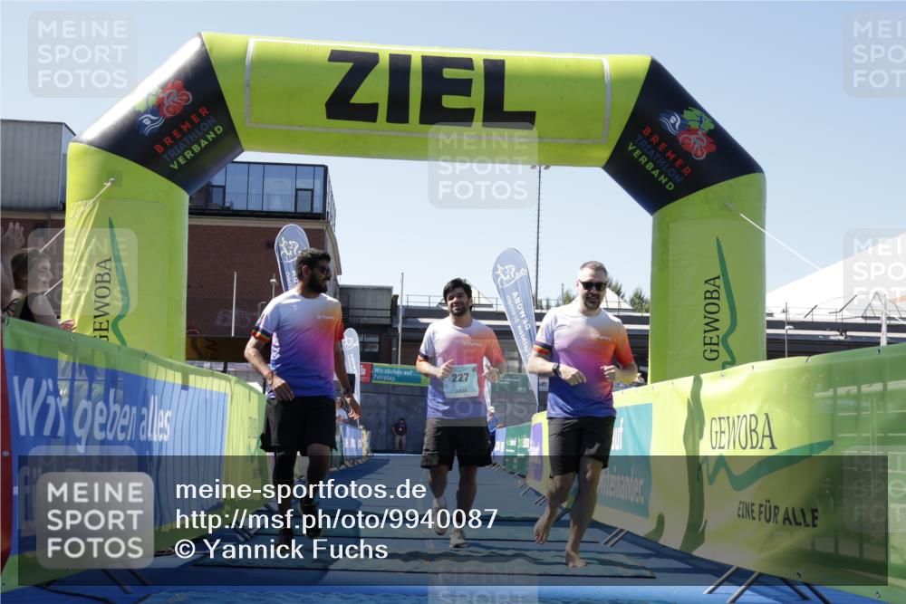 09.08.2026 - GEWOBA Citytriathlon Bremen Yannick Fuchs http://msf.ph/oto/9940087 09.08.2026 12:02:33 Ziel 227 meine-sportfotos.de