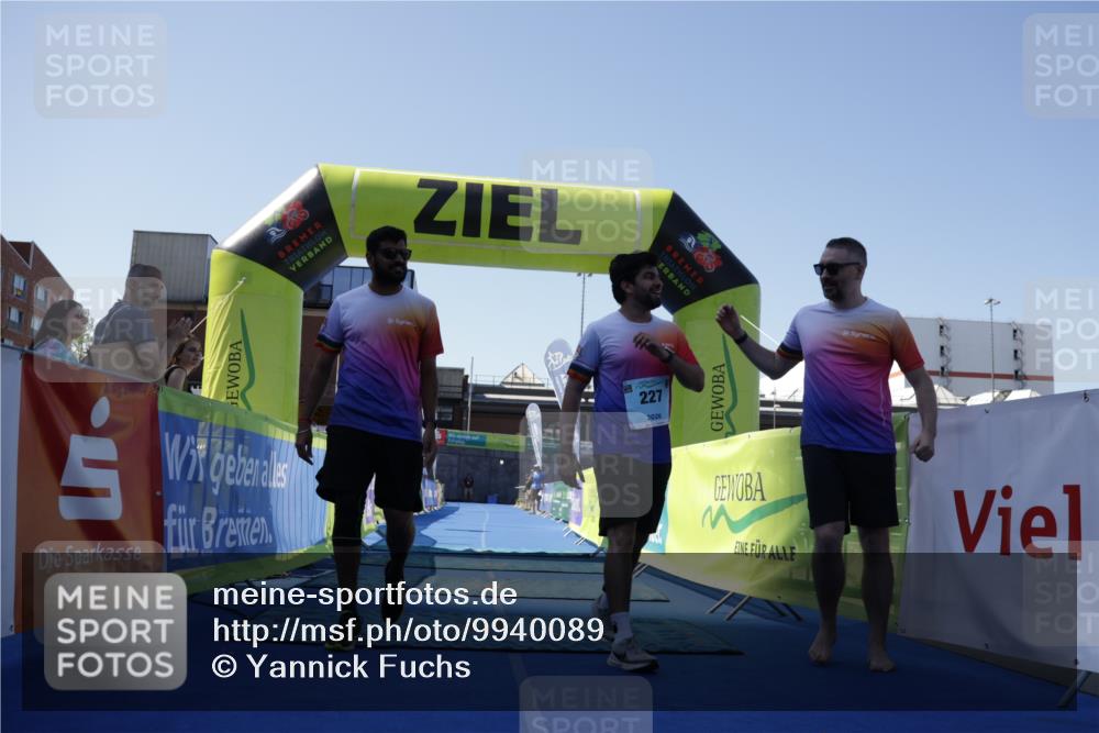 09.08.2026 - GEWOBA Citytriathlon Bremen Yannick Fuchs http://msf.ph/oto/9940089 09.08.2026 12:02:35 Ziel 227 meine-sportfotos.de