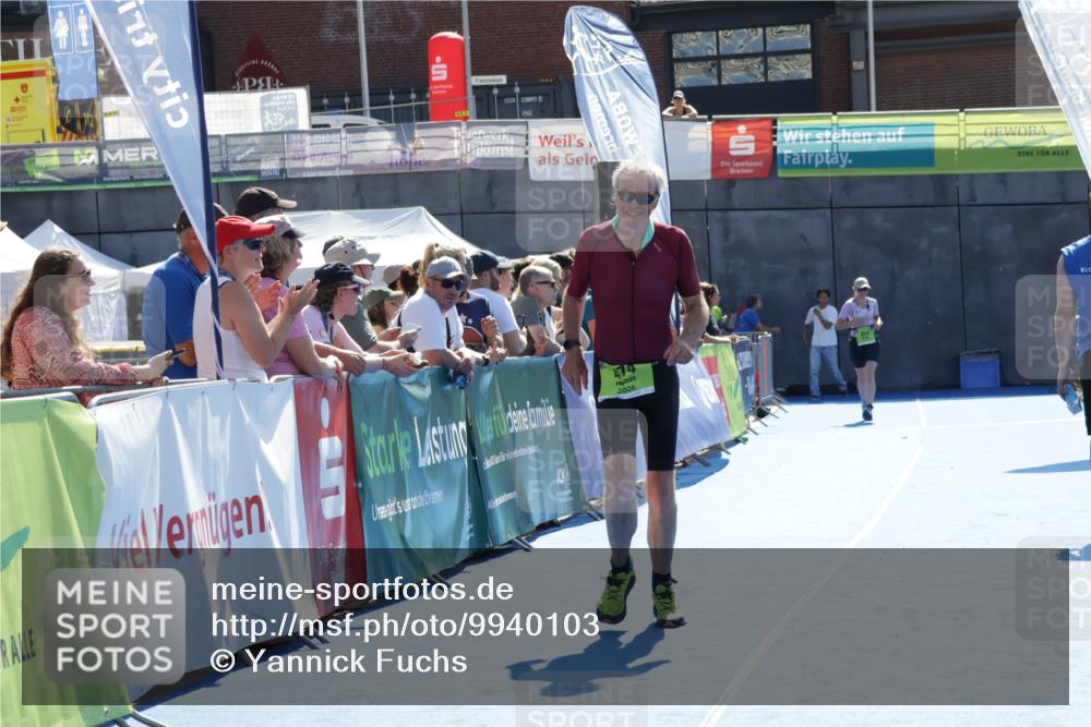 09.08.2026 - GEWOBA Citytriathlon Bremen Yannick Fuchs http://msf.ph/oto/9940103 09.08.2026 15:36:07 Ziel 474 meine-sportfotos.de