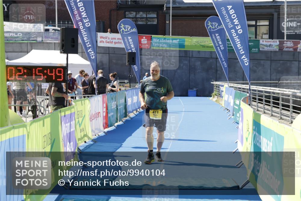 09.08.2026 - GEWOBA Citytriathlon Bremen Yannick Fuchs http://msf.ph/oto/9940104 09.08.2026 12:15:53 Ziel 411 meine-sportfotos.de