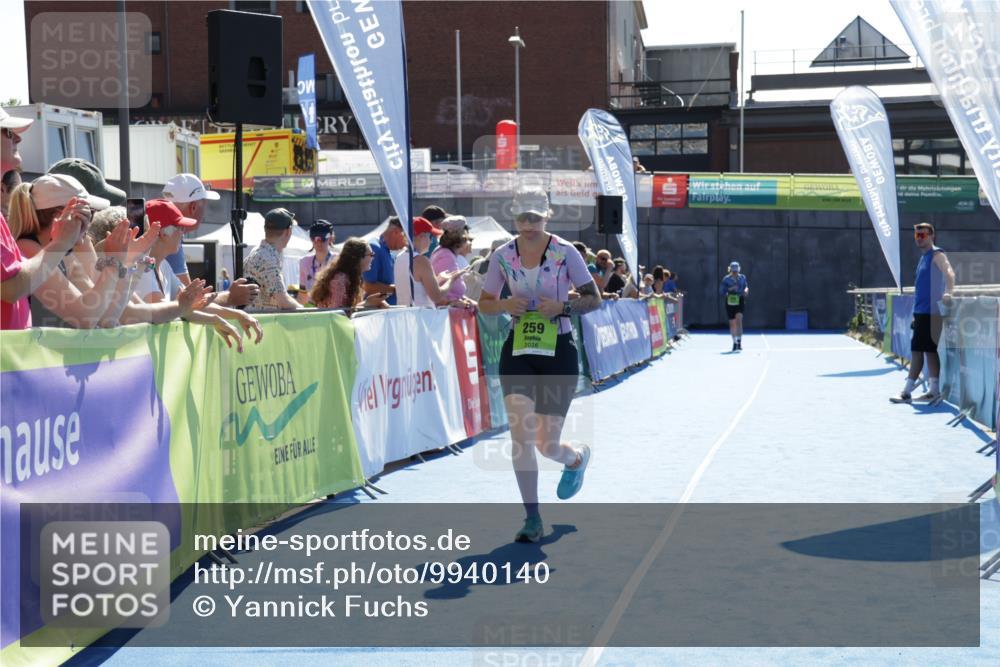 09.08.2026 - GEWOBA Citytriathlon Bremen Yannick Fuchs http://msf.ph/oto/9940140 09.08.2026 15:36:18 Ziel 259 meine-sportfotos.de