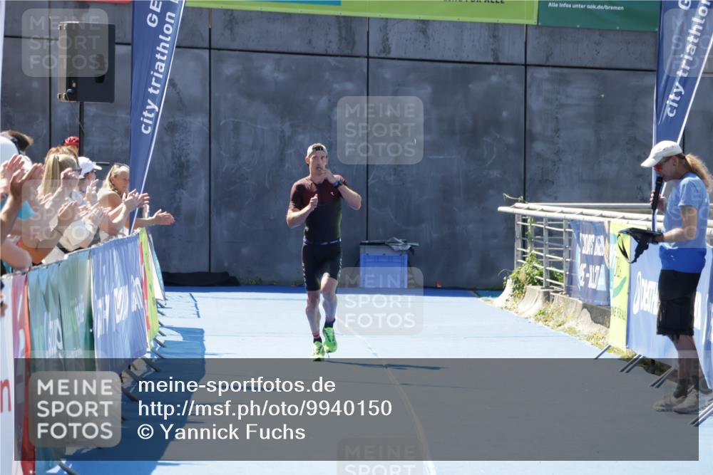 09.08.2026 - GEWOBA Citytriathlon Bremen Yannick Fuchs http://msf.ph/oto/9940150 09.08.2026 13:24:40 Ziel  meine-sportfotos.de