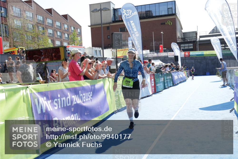 09.08.2026 - GEWOBA Citytriathlon Bremen Yannick Fuchs http://msf.ph/oto/9940177 09.08.2026 15:36:30 Ziel 299 meine-sportfotos.de