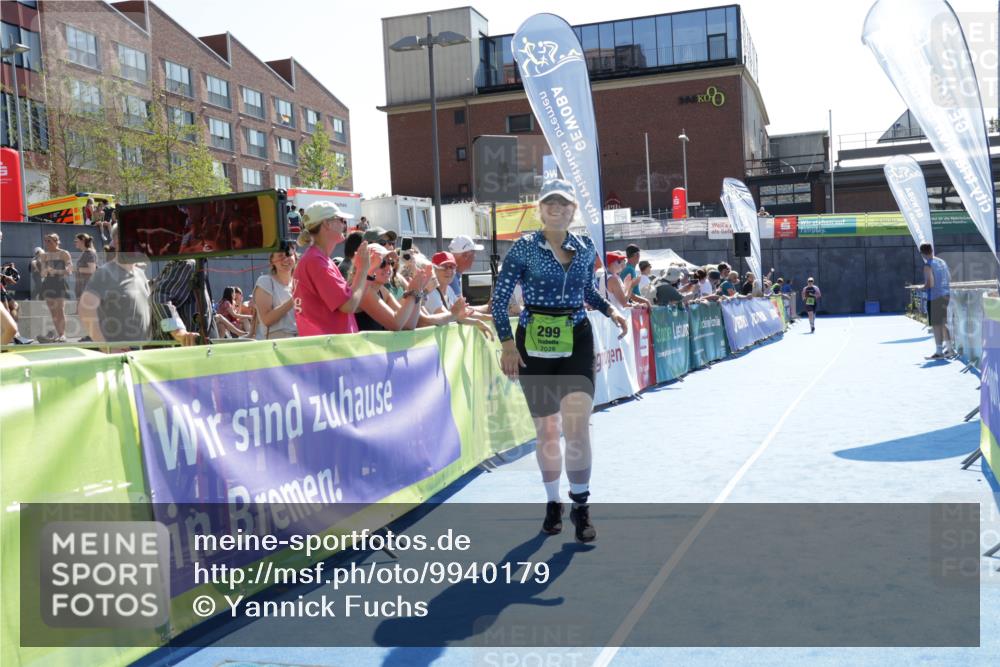 09.08.2026 - GEWOBA Citytriathlon Bremen Yannick Fuchs http://msf.ph/oto/9940179 09.08.2026 15:36:30 Ziel 299 meine-sportfotos.de