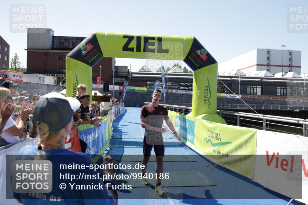 09.08.2026 - GEWOBA Citytriathlon Bremen Yannick Fuchs http://msf.ph/oto/9940186 09.08.2026 13:24:50 Ziel 699 meine-sportfotos.de