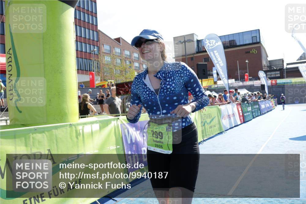 09.08.2026 - GEWOBA Citytriathlon Bremen Yannick Fuchs http://msf.ph/oto/9940187 09.08.2026 15:36:31 Ziel 299 meine-sportfotos.de