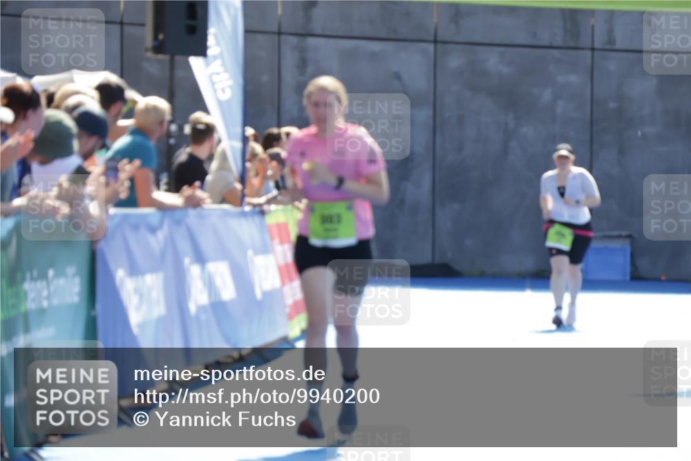 09.08.2026 - GEWOBA Citytriathlon Bremen Yannick Fuchs http://msf.ph/oto/9940200 09.08.2026 15:36:42 Ziel 206 meine-sportfotos.de
