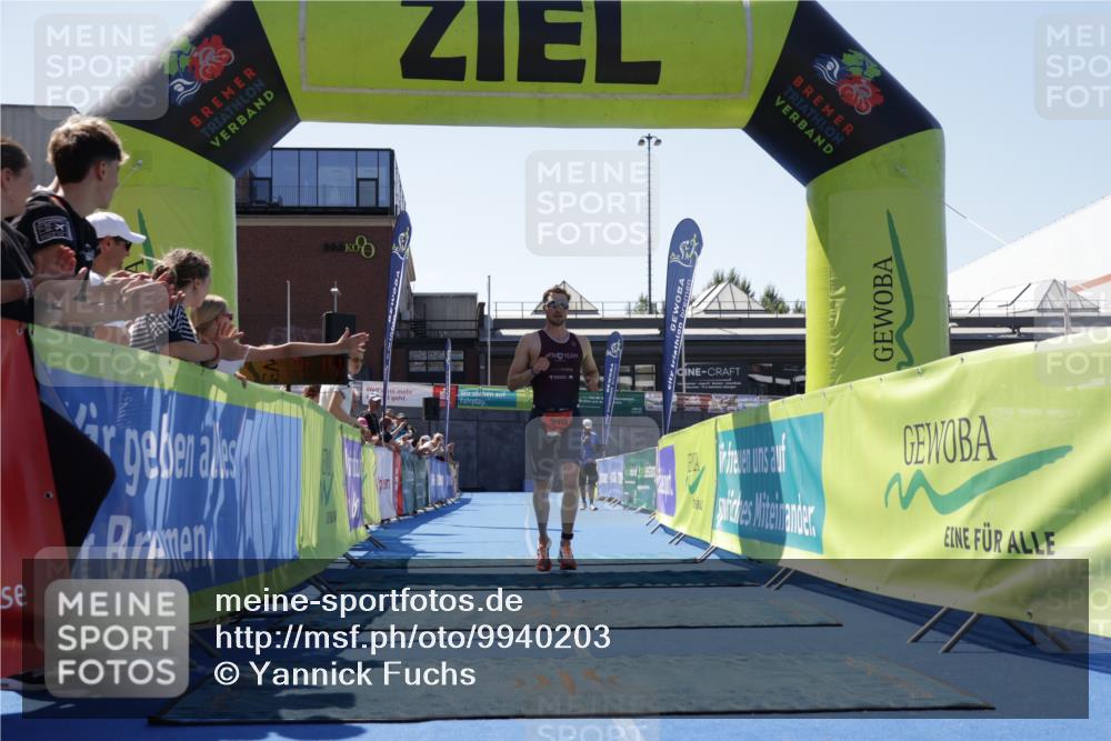 09.08.2026 - GEWOBA Citytriathlon Bremen Yannick Fuchs http://msf.ph/oto/9940203 09.08.2026 13:25:37 Ziel 570 meine-sportfotos.de