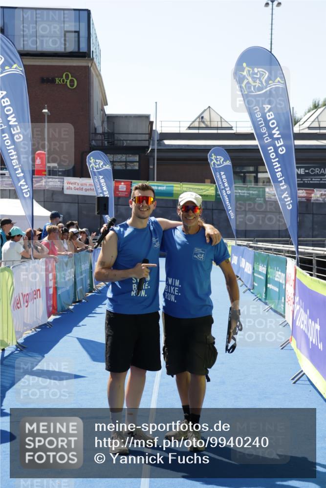 09.08.2026 - GEWOBA Citytriathlon Bremen Yannick Fuchs http://msf.ph/oto/9940240 09.08.2026 13:29:21 Ziel  meine-sportfotos.de
