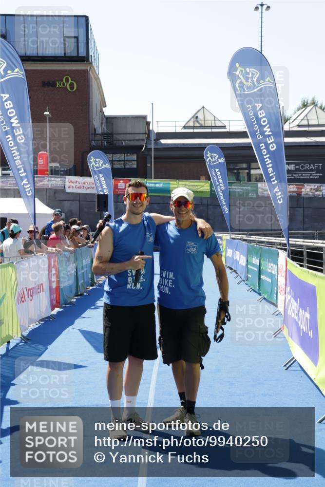09.08.2026 - GEWOBA Citytriathlon Bremen Yannick Fuchs http://msf.ph/oto/9940250 09.08.2026 13:29:23 Ziel  meine-sportfotos.de