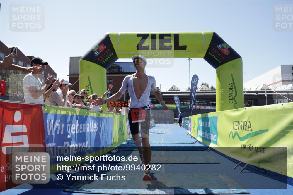 09.08.2026 - GEWOBA Citytriathlon Bremen Yannick Fuchs http://msf.ph/oto/9940282 09.08.2026 13:32:17 Ziel 684 meine-sportfotos.de