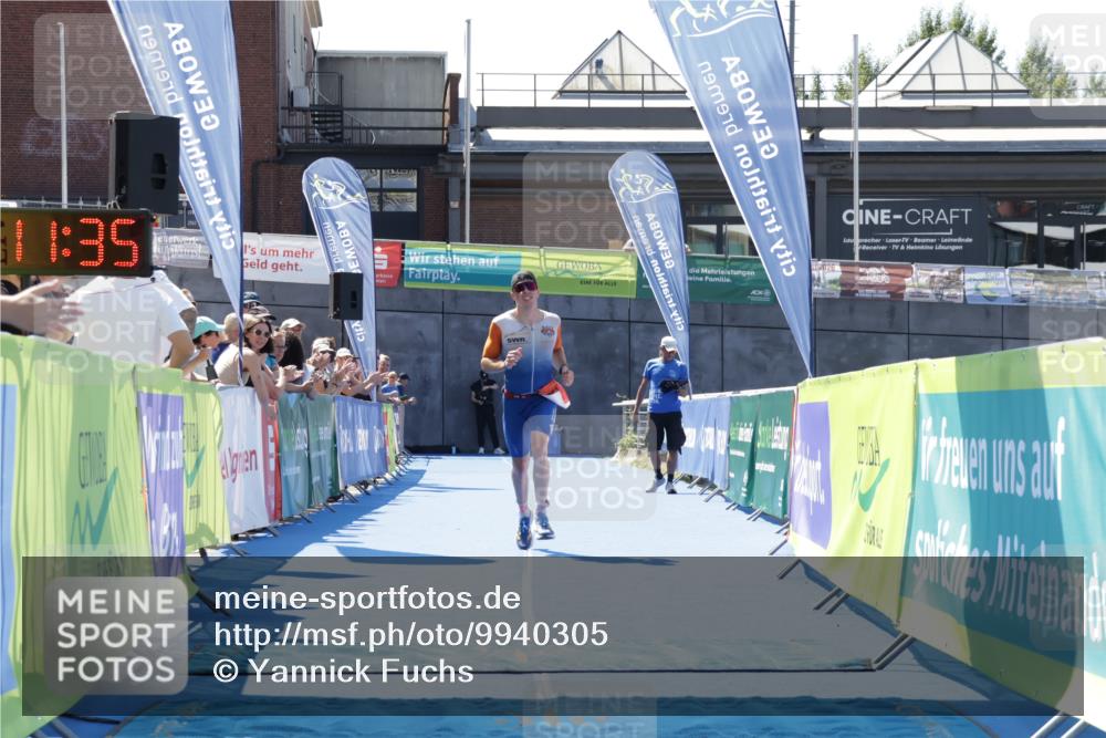 09.08.2026 - GEWOBA Citytriathlon Bremen Yannick Fuchs http://msf.ph/oto/9940305 09.08.2026 13:37:58 Ziel 650 meine-sportfotos.de