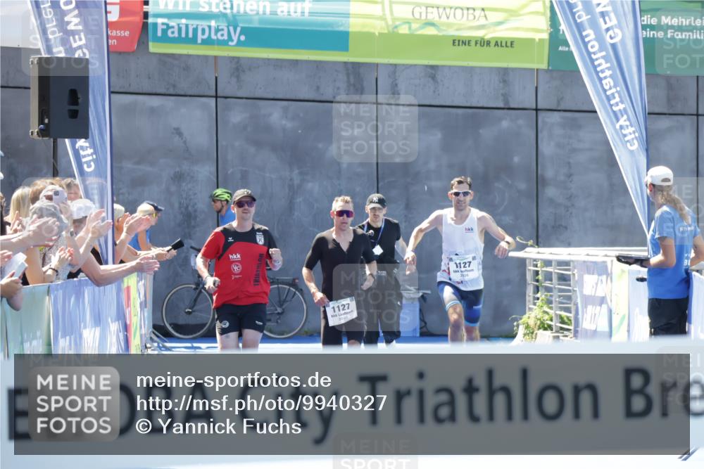 09.08.2026 - GEWOBA Citytriathlon Bremen Yannick Fuchs http://msf.ph/oto/9940327 09.08.2026 13:39:26 Ziel 1127 meine-sportfotos.de